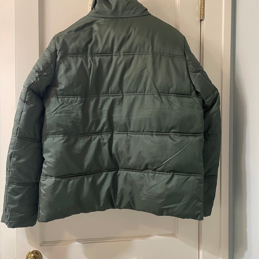 Land's End Quilted puffer jacket with Sherpa collar and buckle Women's Medium - Picture 3 of 8
